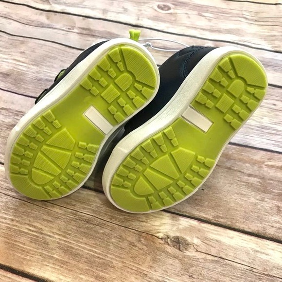 Boys Sherpa Lined Boots NWT - Picture 5 of 5